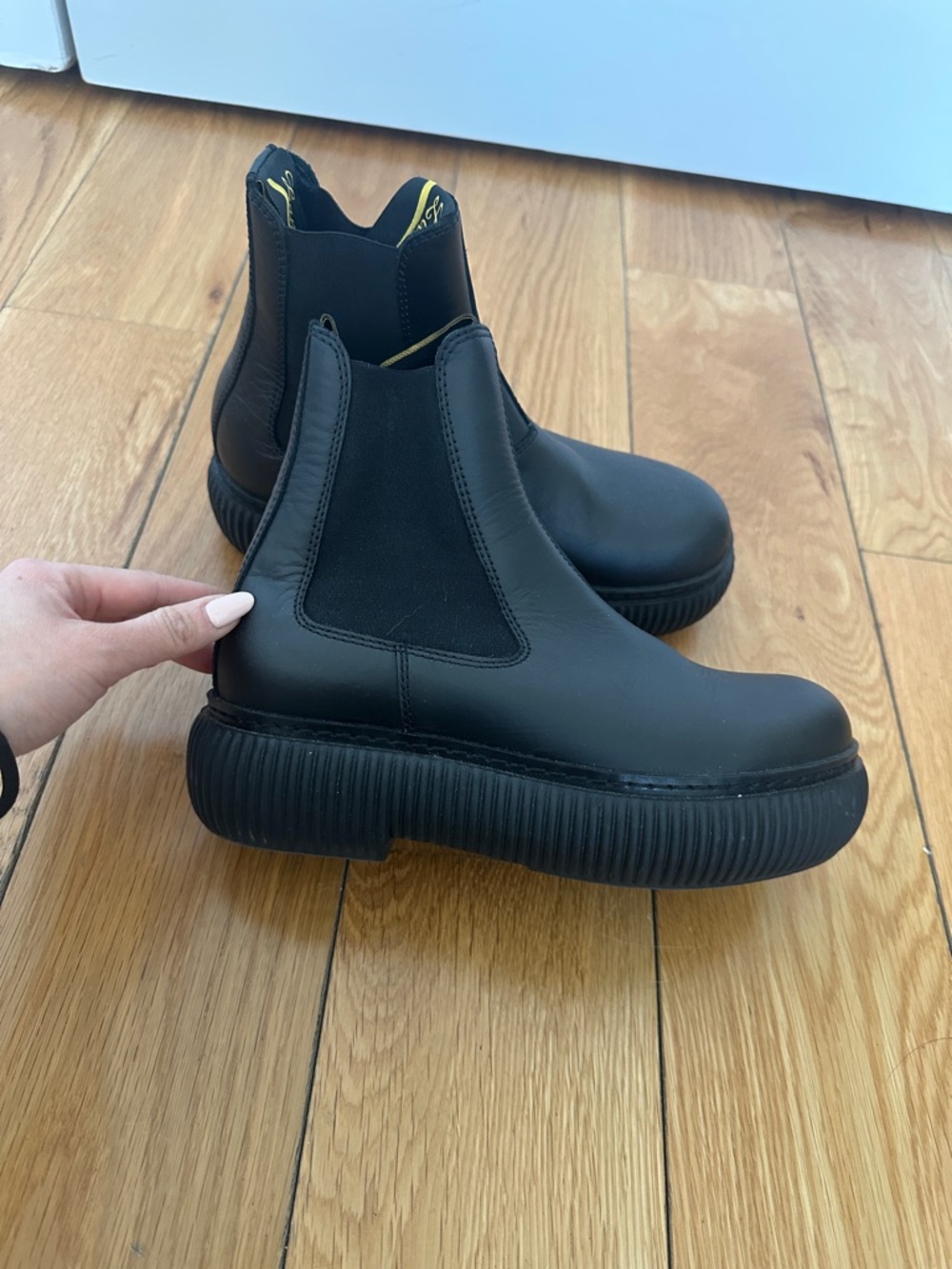 Like new! Lanvin Arpege Anke Boots  size 6